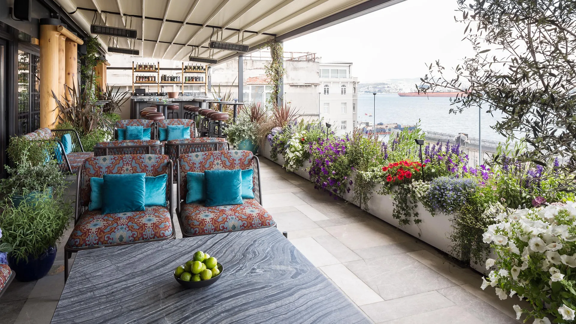 Novotel Istanbul Bosphorus Hotel