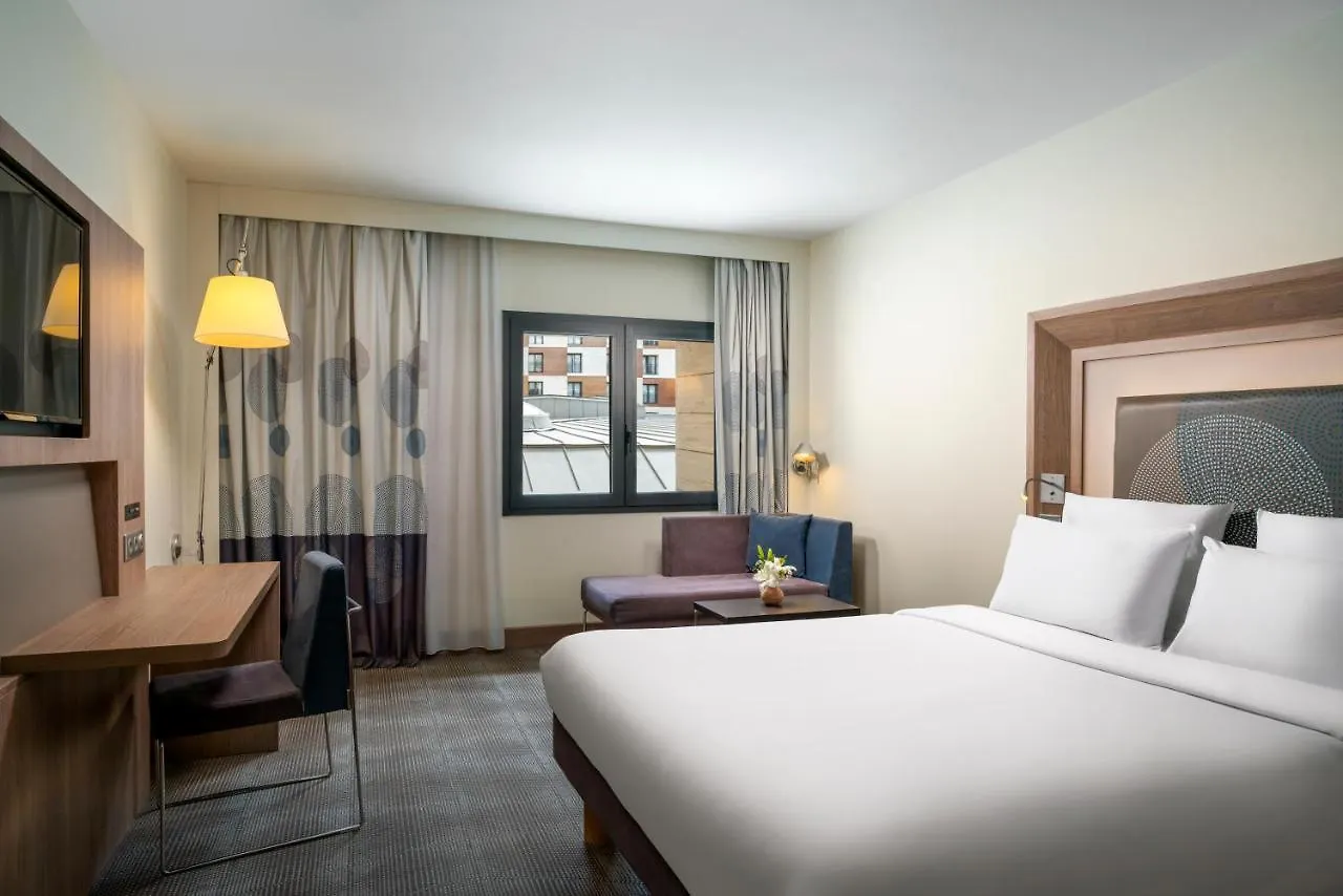Novotel Istanbul Bosphorus Hotel