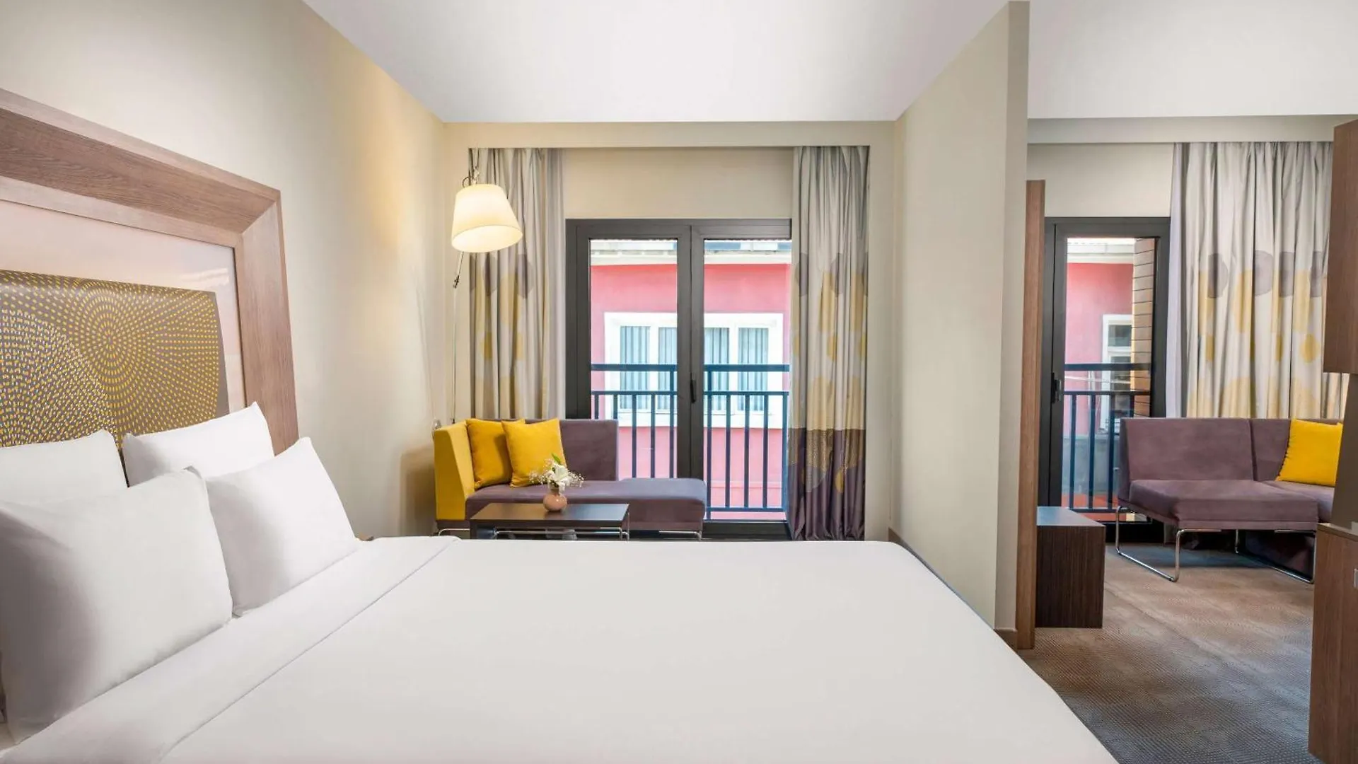 Novotel Istanbul Bosphorus Hotel 5*,