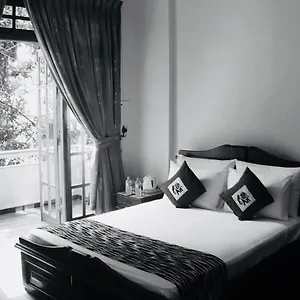 **** Otel Familia Sri Lanka