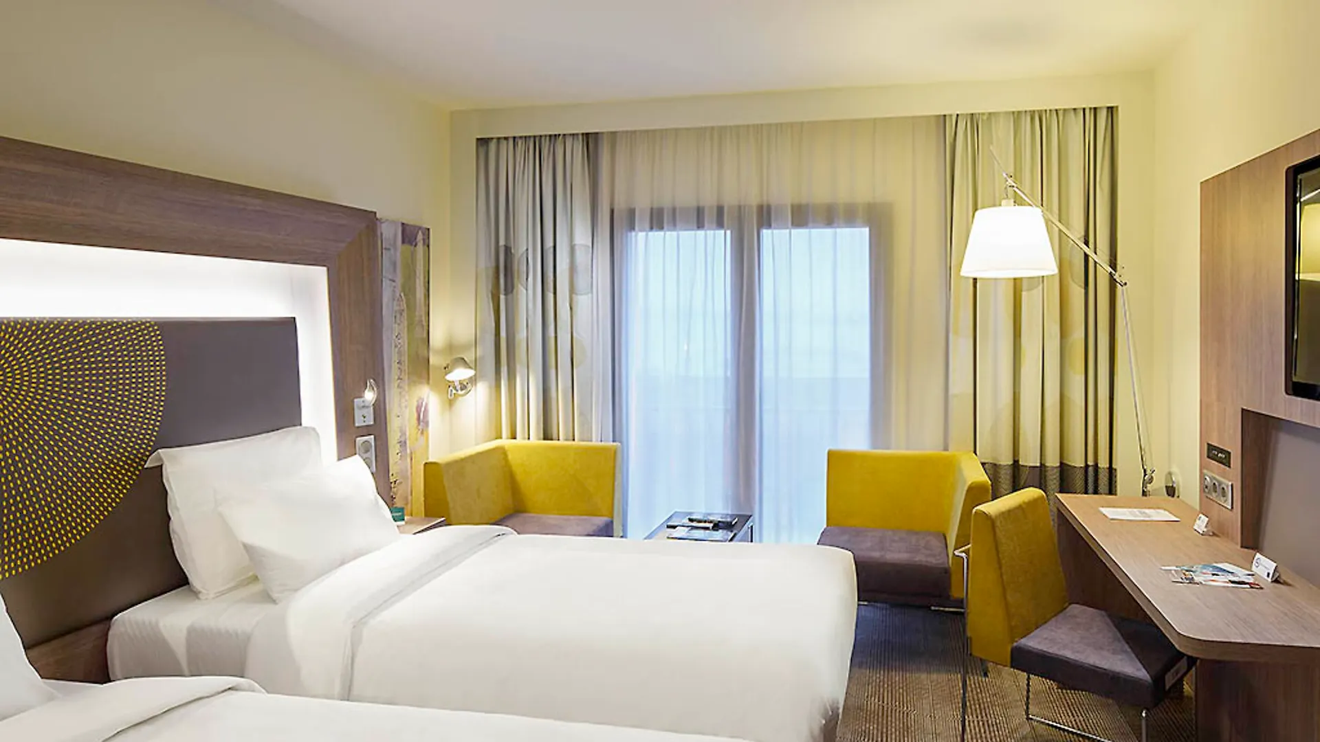 Novotel Istanbul Bosphorus Hotel 5*,