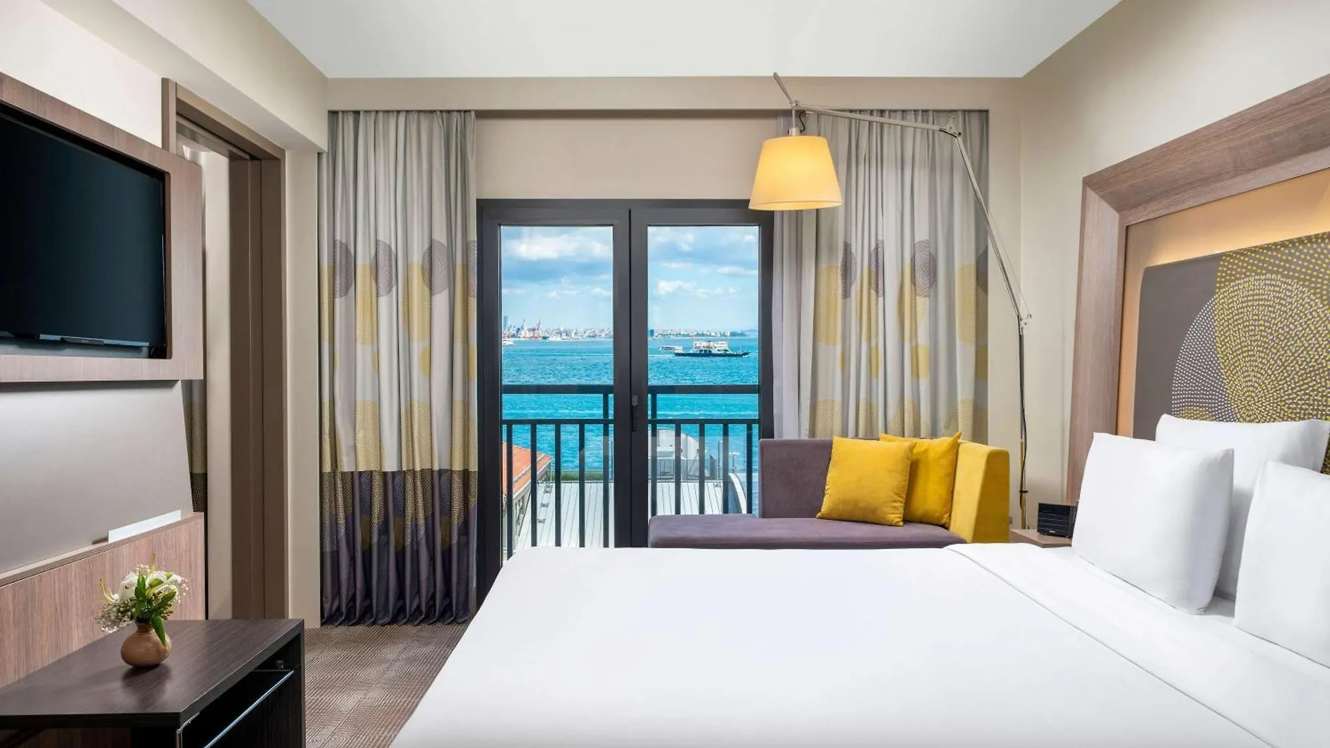 Novotel Istanbul Bosphorus Hotel