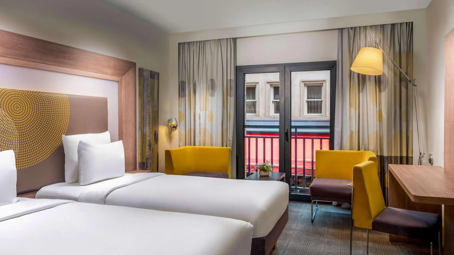 Novotel Istanbul Bosphorus Hotel 5*,