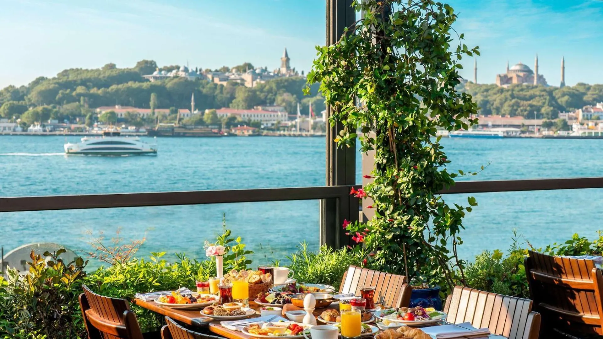 Novotel Istanbul Bosphorus Hotel